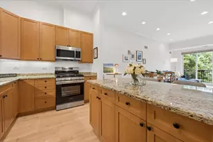 2555 W Leland Ave, Chicago, IL 60625 - Photo 8