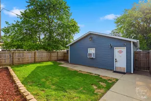235 N Jefferson Ave, Bradley, IL 60915 - Photo 24