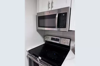 2100 N Lincoln Park West #9EN, Chicago, IL 60614 - Photo 4