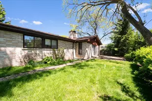 2821 Covert Rd, Glenview, IL 60025 - Photo 26