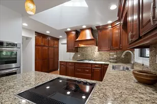 2821 Covert Rd, Glenview, IL 60025 - Photo 12