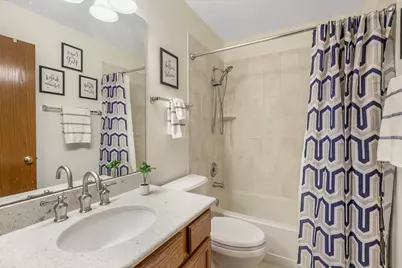 832 Fox Chase Drive, Round Lake Beach, IL 60073 - Photo 14