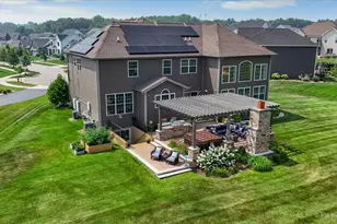 1451 Bethpage Cir, Elgin, IL 60124 - Photo 4