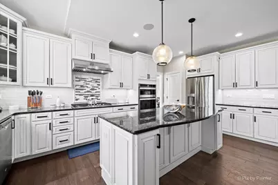1451 Bethpage Circle, Elgin, IL 60124 - Photo 10