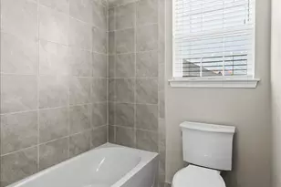 1451 Bethpage Cir, Elgin, IL 60124 - Photo 34