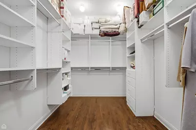 1310 W Roscoe Street, Chicago, IL 60657 - Photo 18