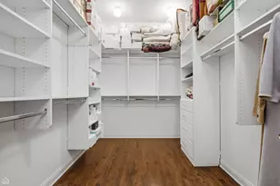 1310 W Roscoe St, Chicago, IL 60657 - Photo 18