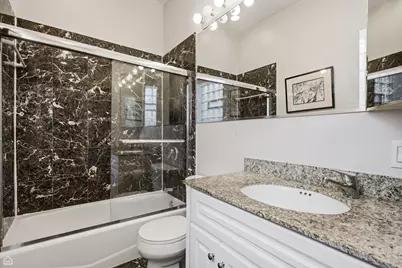 1310 W Roscoe Street, Chicago, IL 60657 - Photo 20
