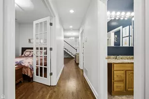 1310 W Roscoe St, Chicago, IL 60657 - Photo 30