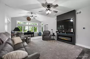 2 Briden Ln, Sycamore, IL 60178 - Photo 8