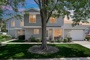 2442 Brunswick Cir, Woodridge, IL 60517 - Photo 1