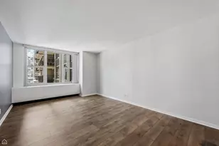 400 E Randolph St, Chicago, IL 60601 - Photo 2