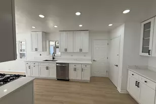 3839 Ridgeland Ave, Berwyn, IL 60402 - Photo 2