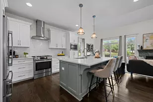 641 Bourbon Ct, Naperville, IL 60565 - Photo 6