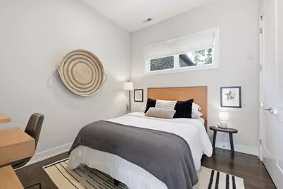 1817 W Iowa Avenue #3, Chicago, IL 60622 - Photo 12