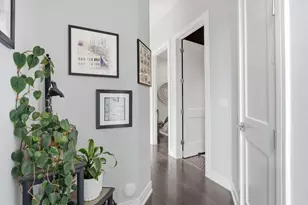 1817 W Iowa Ave, Chicago, IL 60622 - Photo 16