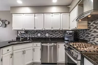 1228 Orleans Drive, Mundelein, IL 60060 - Photo 10