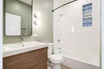 1421 W Chicago Avenue, Chicago, IL 60642 - Photo 18