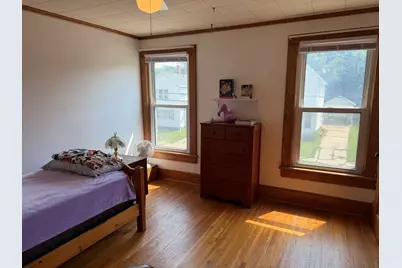 1124 S State Avenue, Freeport, IL 61032 - Photo 16