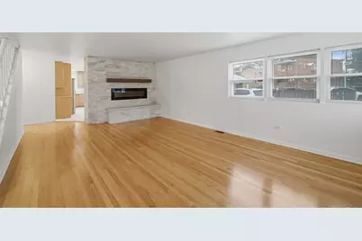 114 N Lancaster Street, Mount Prospect, IL 60056 - Photo 4