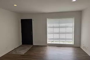 3420 Greenbriar Dr, Glenview, IL 60025 - Photo 2