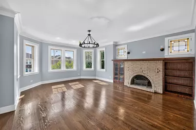 1101 S Oak Park Avenue #2, Oak Park, IL 60304 - Photo 2