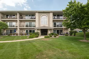 11113 Wisconsin Ct, Orland Park, IL 60467 - Photo 1