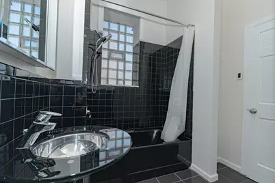 1024 N Western Avenue #2, Chicago, IL 60622 - Photo 16
