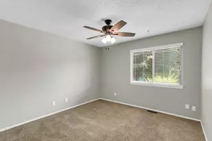 2138 Harbor Town Cir, Champaign, IL 61821 - Photo 22