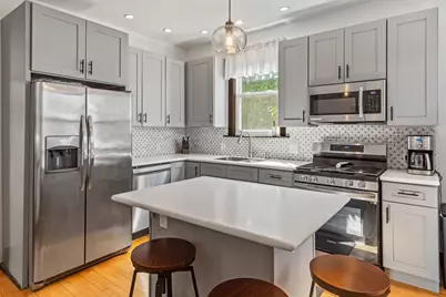 3748 N Spaulding Avenue, Chicago, IL 60618 - Photo 8