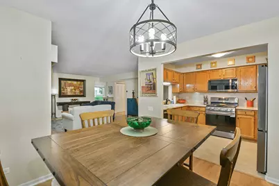 627 N Charter Hall Drive, Palatine, IL 60067 - Photo 10