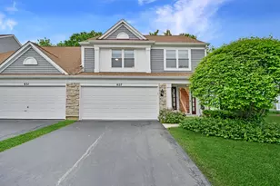 627 N Charter Hall Dr, Palatine, IL 60067 - Photo 2