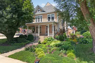300 E Lafayette St, Ottawa, IL 61350 - Photo 1