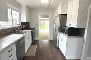 2209 Douglas Ave, Des Plaines, IL 60018 - Photo 2