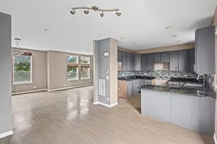 5350 W Hanson Ave, Chicago, IL 60639 - Photo 8
