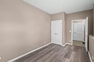 5350 W Hanson Ave, Chicago, IL 60639 - Photo 6