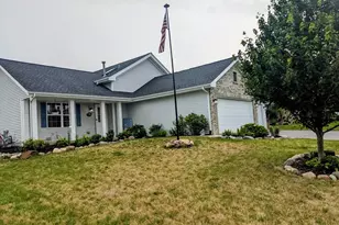 12399 Barberry Dr, Winnebago, IL 61088 - Photo 2