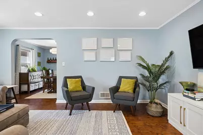 1320 E Washington Street, Des Plaines, IL 60016 - Photo 6