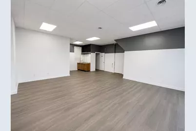 956 N Central Park Avenue, Chicago, IL 60651 - Photo 16
