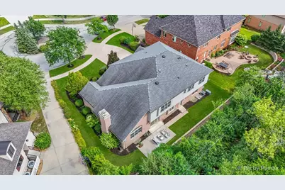 320 N Waynes Court, Palatine, IL 60067 - Photo 68