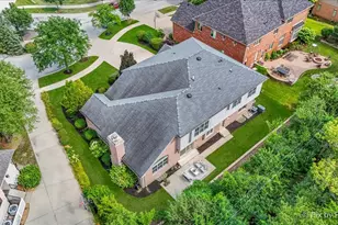 320 N Waynes Ct, Palatine, IL 60067 - Photo 68