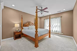 320 N Waynes Ct, Palatine, IL 60067 - Photo 30
