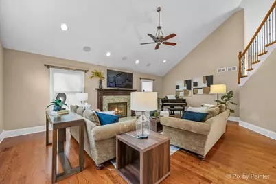 320 N Waynes Court, Palatine, IL 60067 - Photo 10
