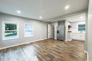 814 Caton St, Ottawa, IL 61350 - Photo 2
