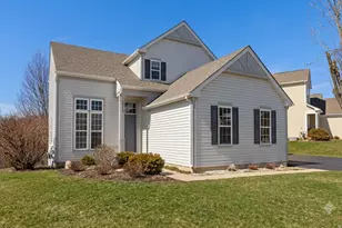 2119 Serenity Ln, Woodstock, IL 60098 - Photo 2