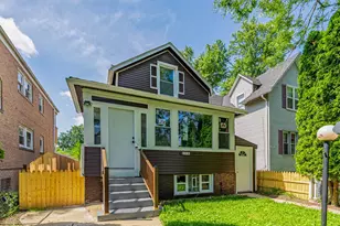 1914 Foster St, Evanston, IL 60201 - Photo 2