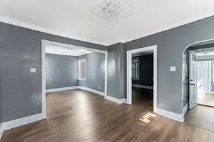 1914 Foster St, Evanston, IL 60201 - Photo 4