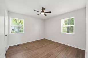 1151 Leawood Dr, Elgin, IL 60120 - Photo 8