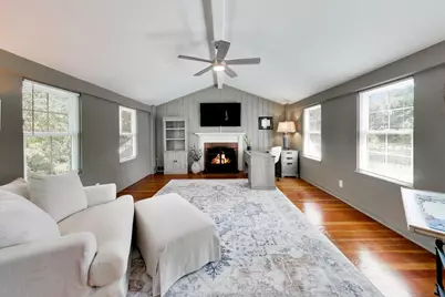 8105 Bull Valley Road, Bull Valley, IL 60098 - Photo 24