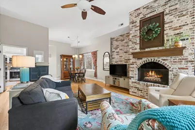 2239 N Magnolia Avenue #2, Chicago, IL 60614 - Photo 6